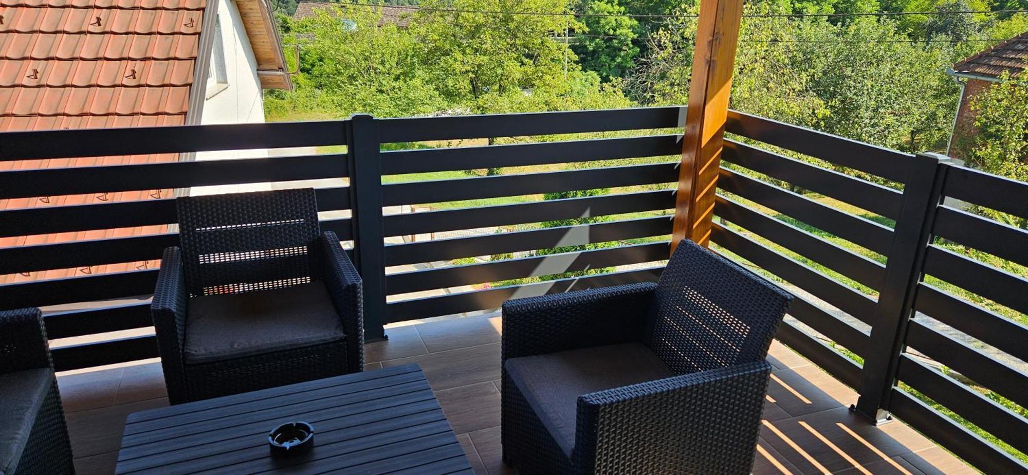 Apartman M&M Duga Resa Exterior foto